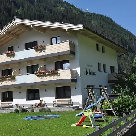 Casa de hóspedes Gaestehaus Holaus