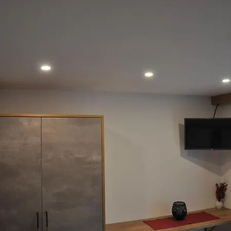 Gaestehaus Holaus בית הארחה