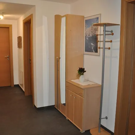 Gaestehaus Holaus 3* Майрхофен