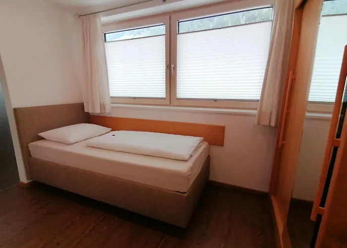 Πανσιόν Gaestehaus Holaus Mayrhofen