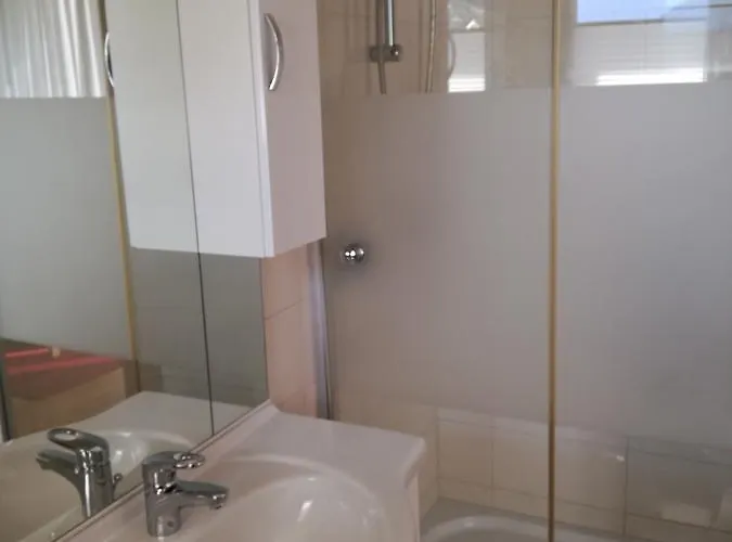 Gaestehaus Holaus Гостевой дом Майрхофен