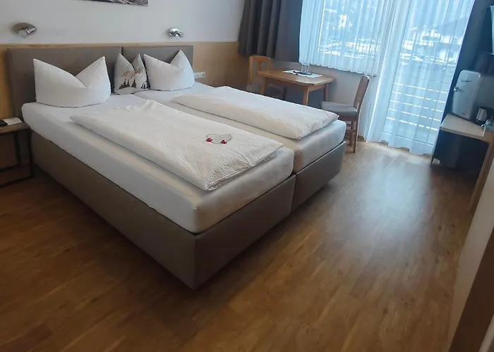 Casa de hóspedes Gaestehaus Holaus 3*